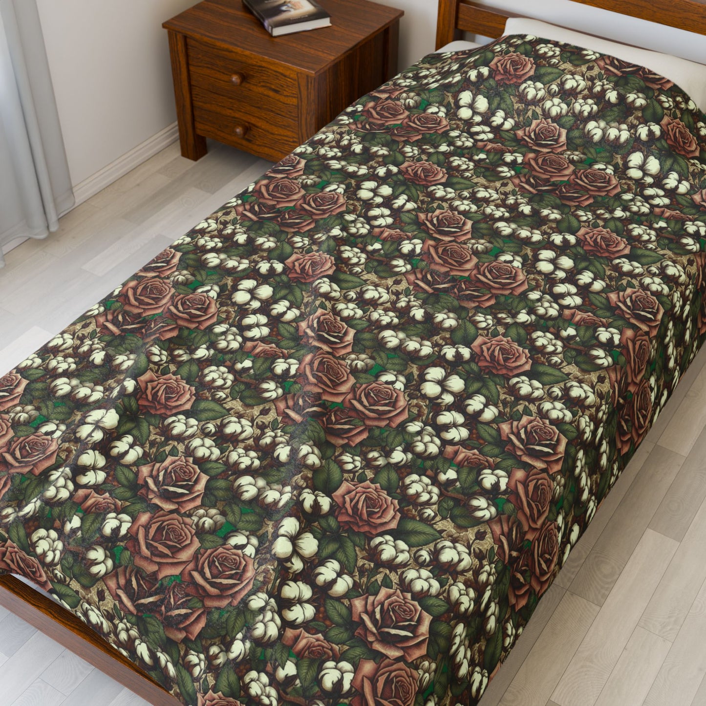 Field of Roses Velveteen Plush Blanket — Beautiful Roses & White Flowers Design